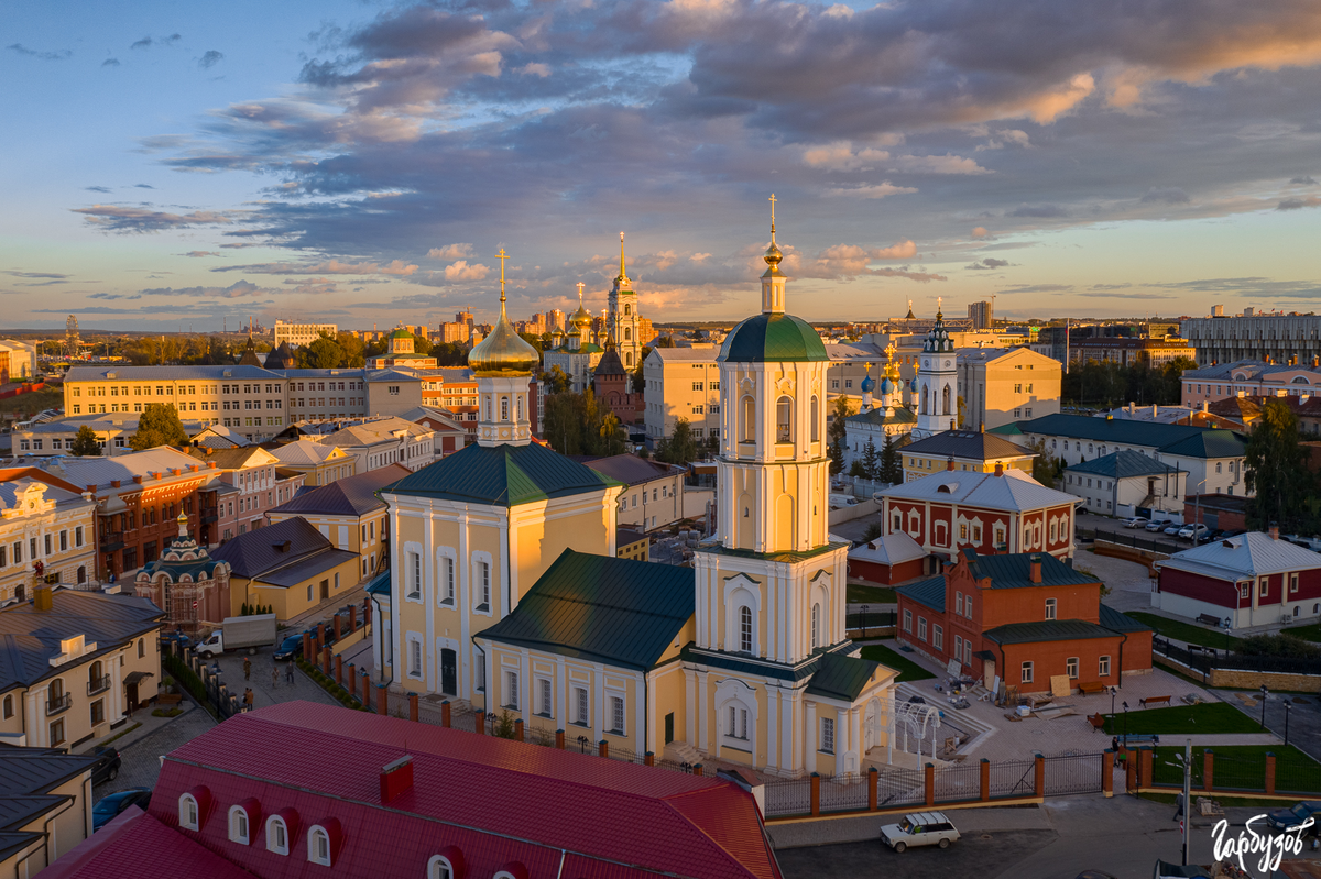 Фото тульская. Церковь Покрова Пресвятой Богородицы Тула. Церковь на Металлистов в Туле. Тула исторический центр.