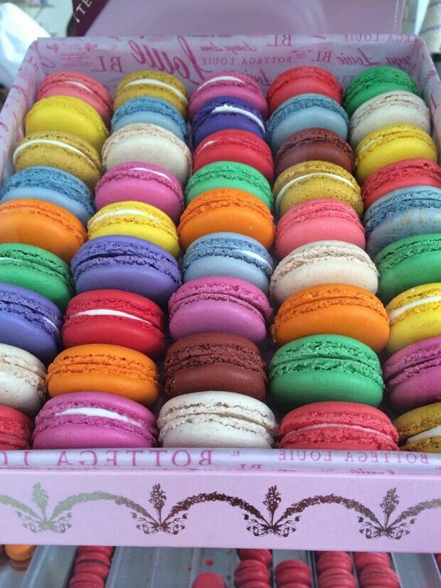 MACARONS