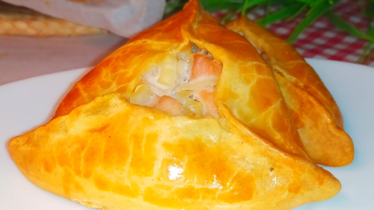Пирог курник с курицей и картошкой. Рецепт курника на кефире