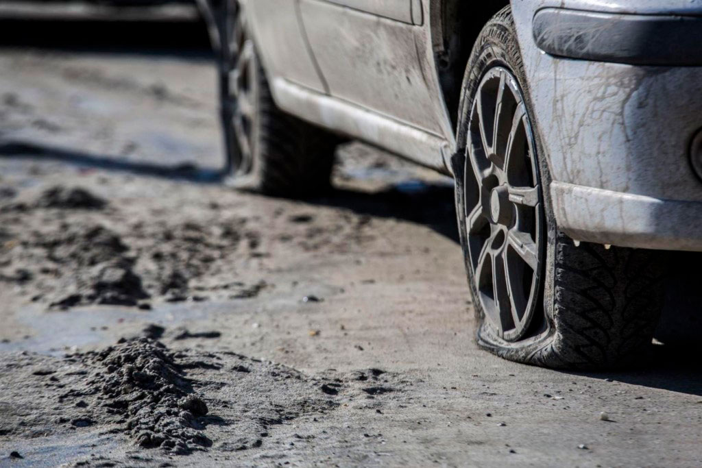 Поврежденный автомобиль