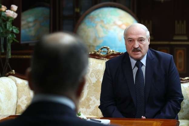 Россия просит белорусского лидера продолжить конституционную реформу