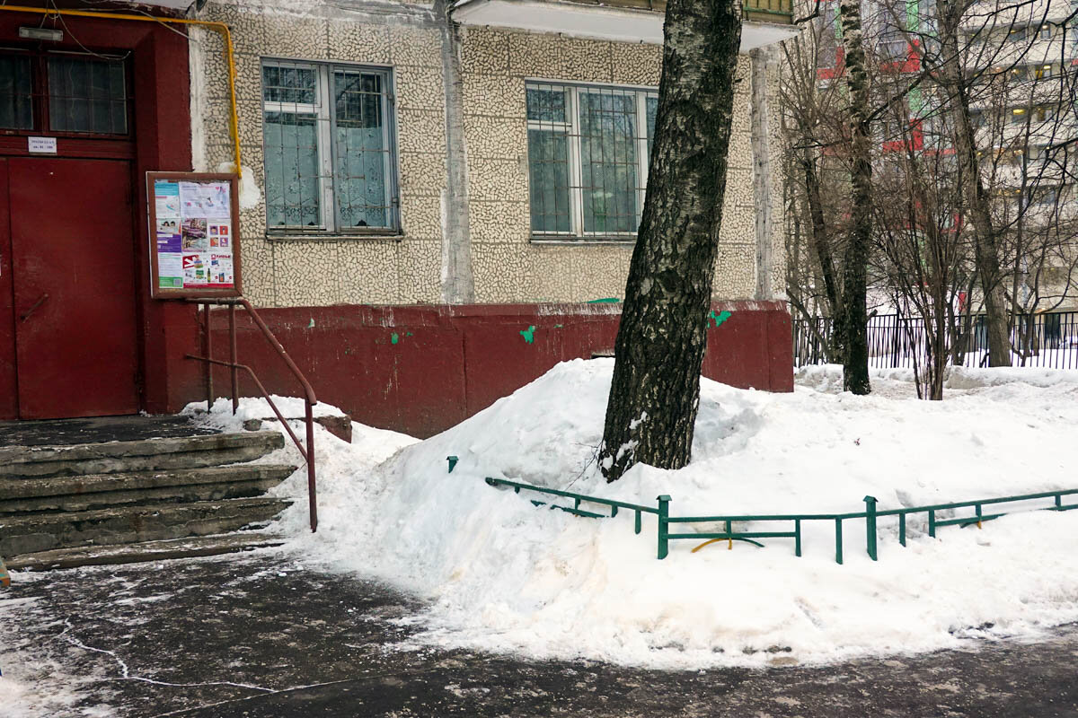 Лучший советский фильм 1971 года снимали в Средней Азии и Москве. Евгений Иванович Трошкин жил в доме по адресу Проспект Вернадского, 49.-2