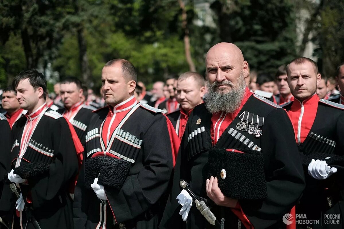  Казаки составляют относительно небольшую часть населения территории, простирающейся от Северского Донца до реки Урал, которую самостийники видят своим государством.© РИА Новости