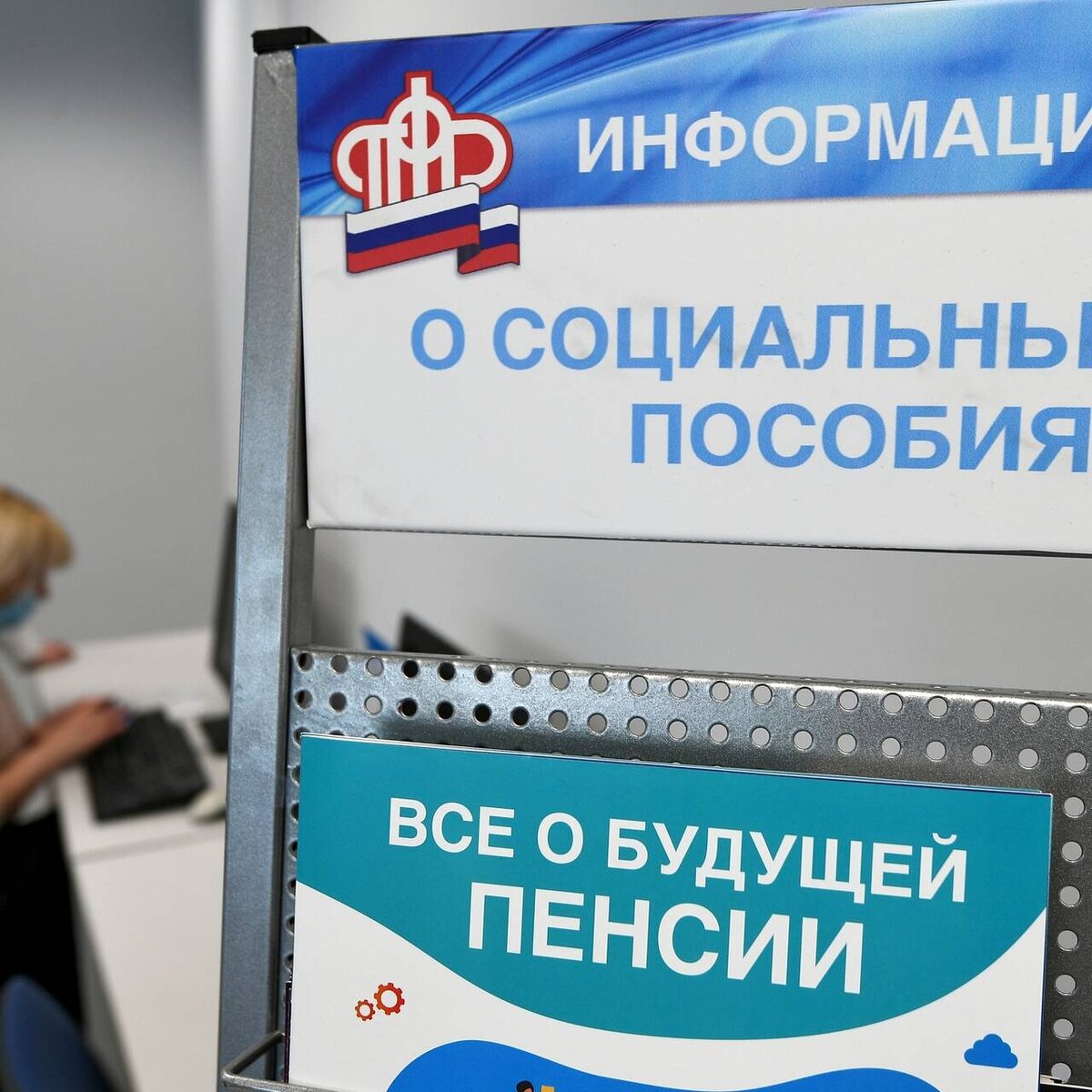 https://icdn.lenta.ru/images/2021/03/19/05/20210319050952807/square_1280_b8581fe6c03eb5bfe74918b5cee4d09c.jpg