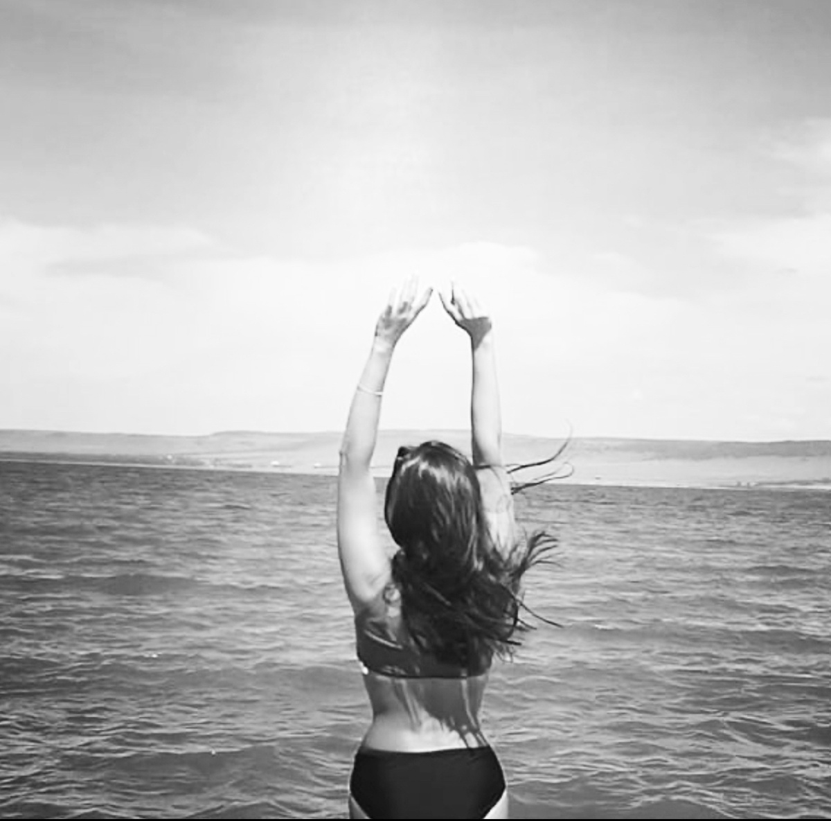 Да кому ты будешь нужна?