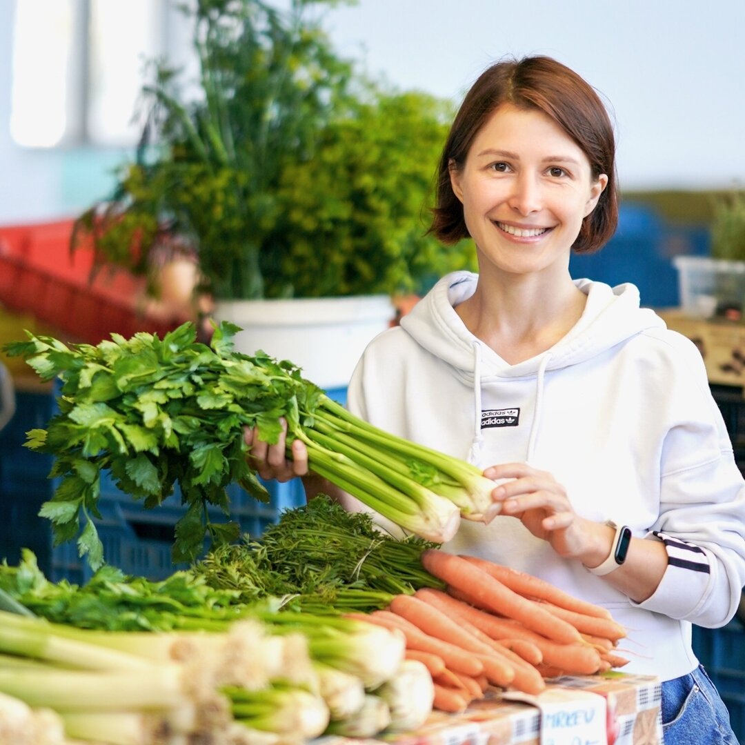 Ольга Будник, сертифицированный тренер по питанию (PN1, Канада), получаю научную степень по клинической нутрициологии в университете Абердина (Шотландия)