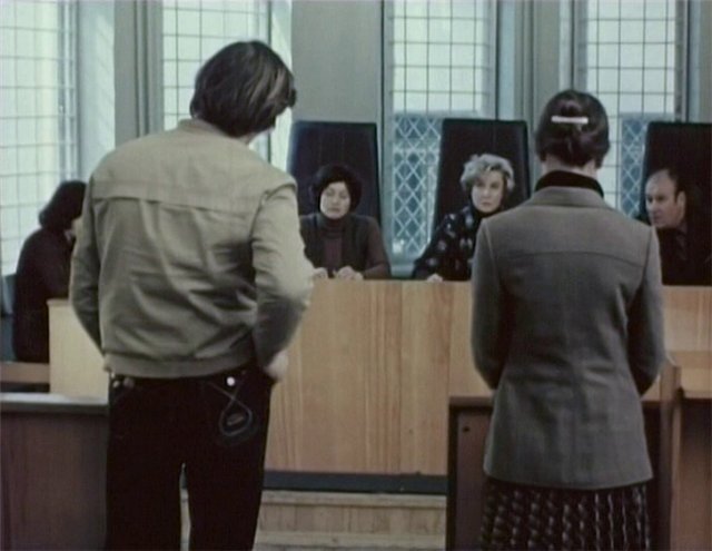 Кадр из фильма "С любимыми не расставайтесь"