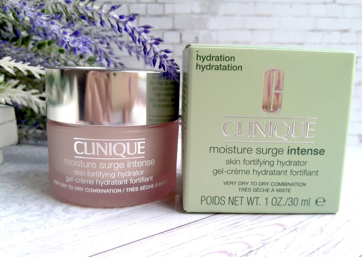 Худшие крема для лица. Clinique Moisture Surge intense. Топ 10 худших кремов для лица. Moisture Surge Lotion Clinique Hydrating hydratante как используется. Clinique интенсивно увлажняющая ночная маска Moisture Surge.