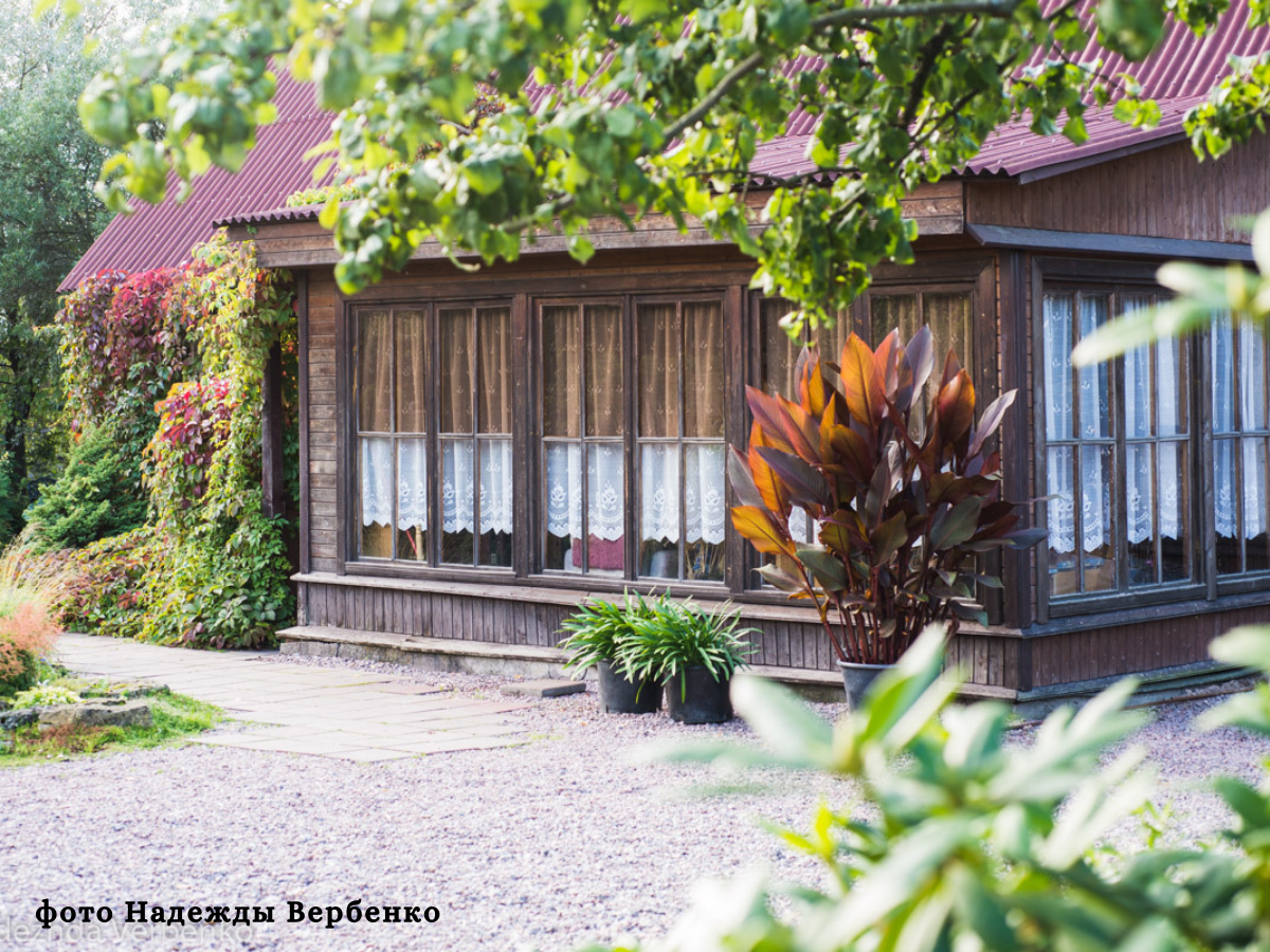 фото с сайта https://zstrela.ru/projects/garden/collection/sad-yuriya-i-mariny-markovskih