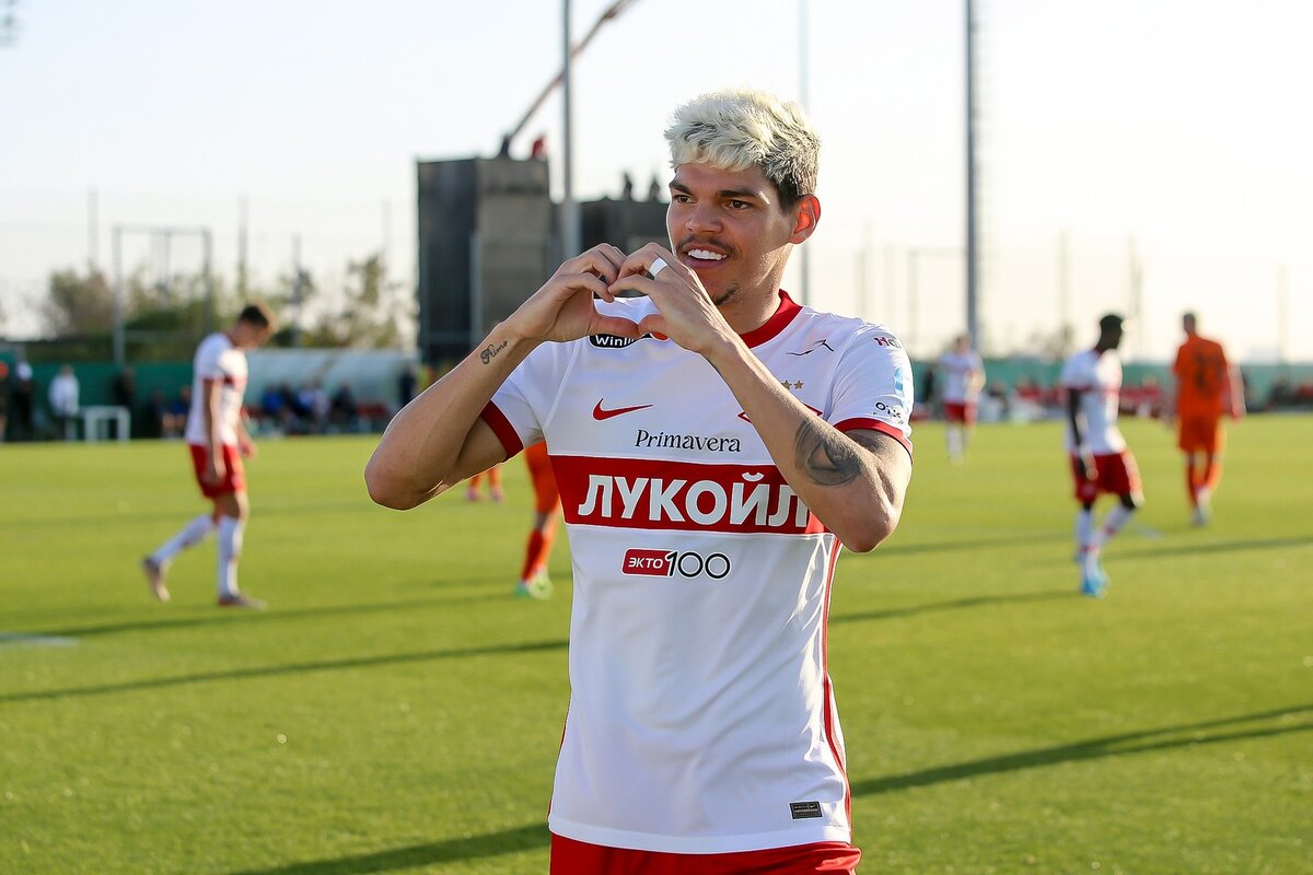 Лукас Айртон