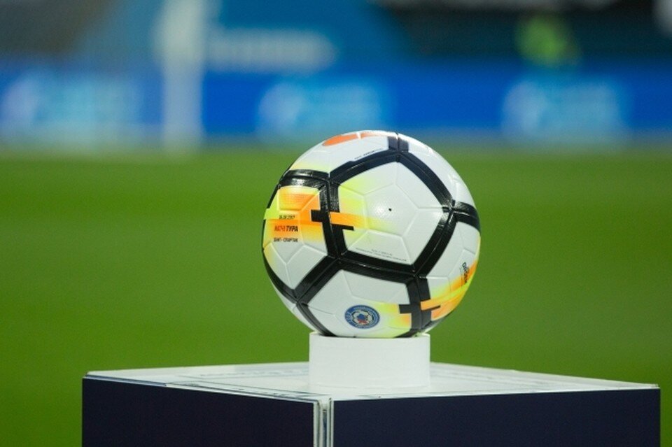     Ростовский футболист ударил судью головой в лицо во время матча детских команд. Александр ГЛУЗ