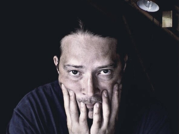 Поэт Дмитрий Мельников