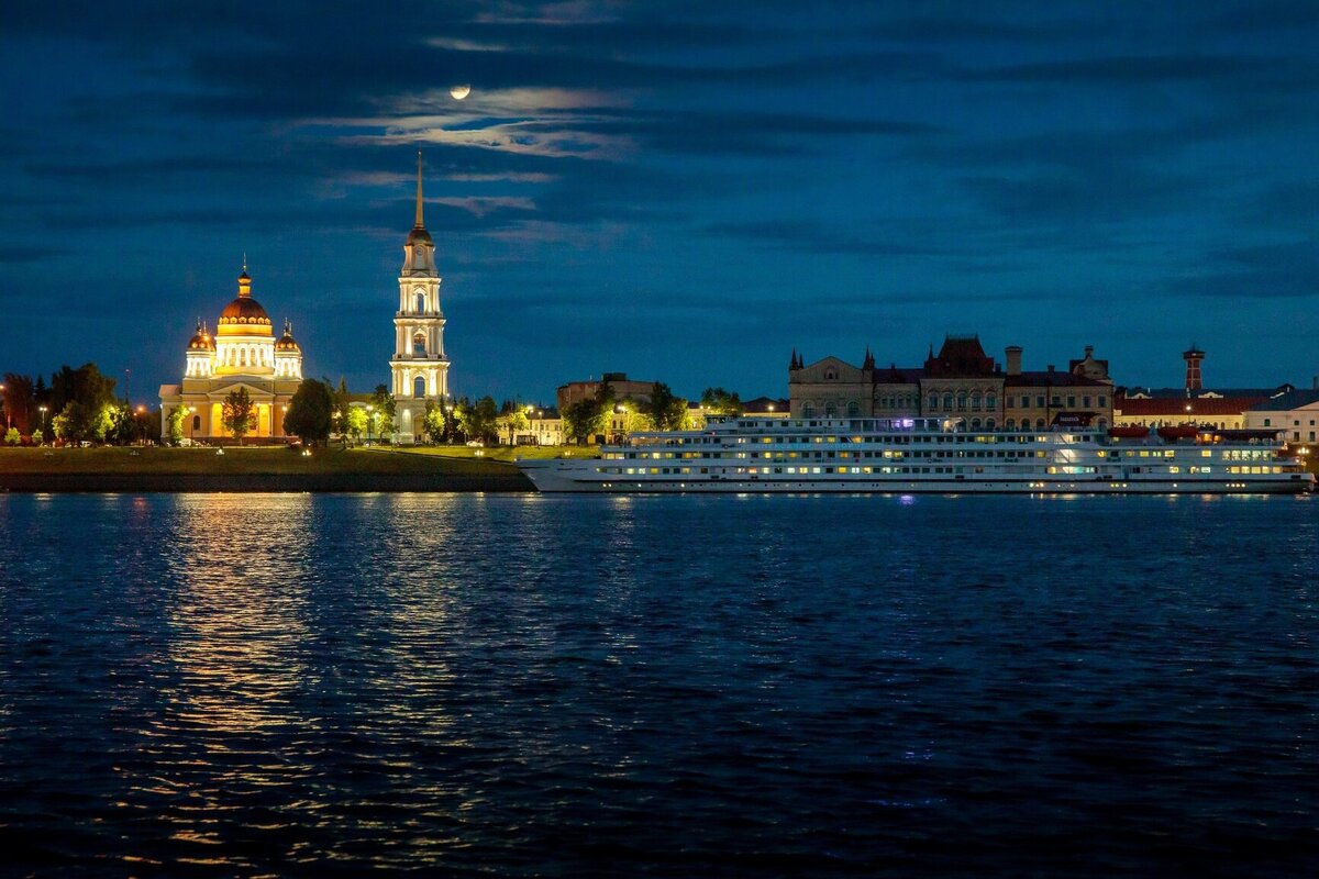фото из своего архива