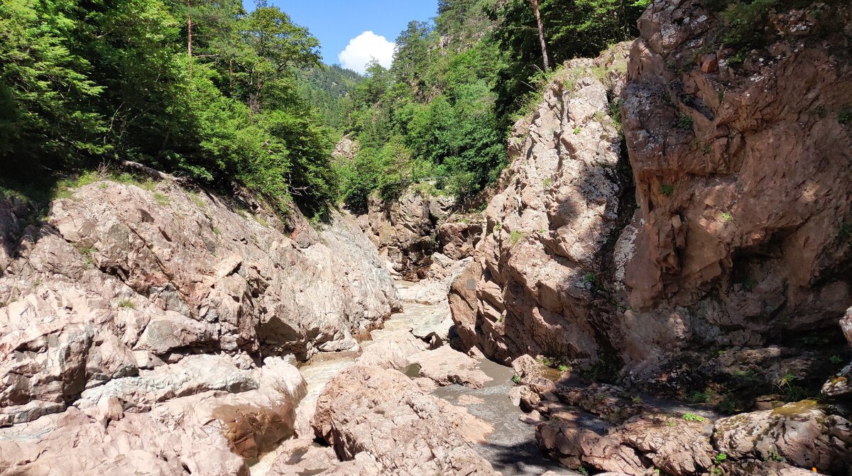 Гранитный каньон