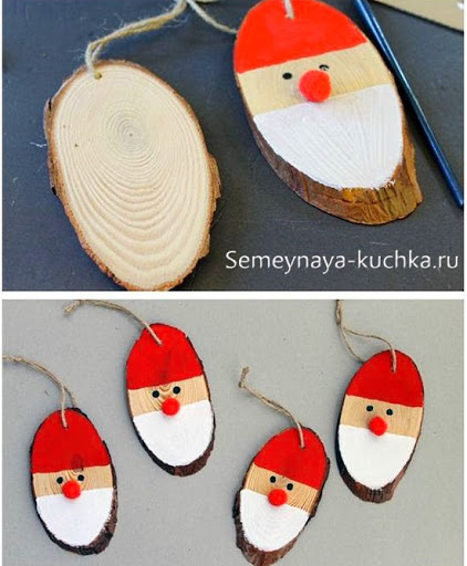 http://semeynaya-kuchka.ru/novyj-god-iz-dereva-58-novogodnix-podelok/