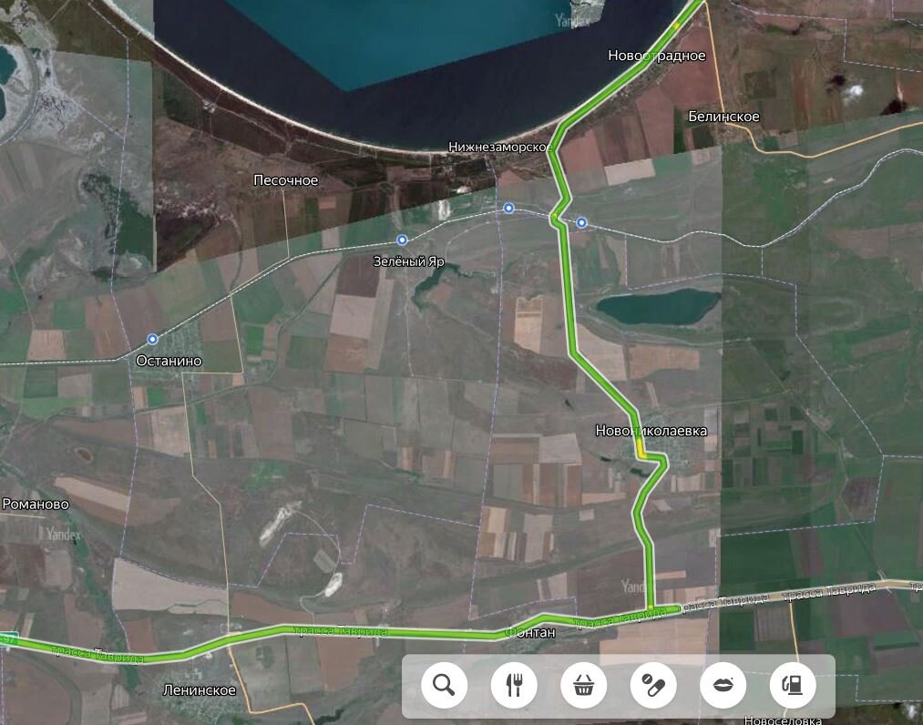 Съезд с трассы в сторону моря