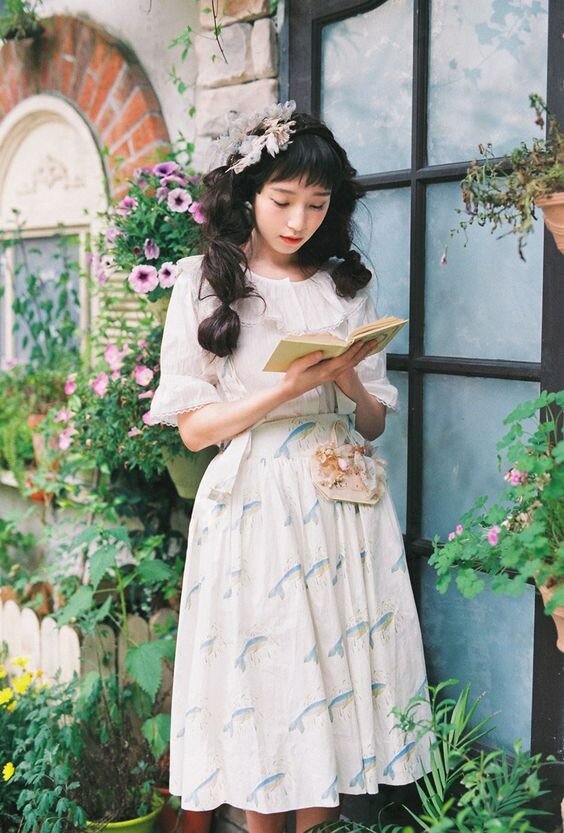 Mori girl.  "60 rules of style"