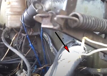 соединил гофрой 