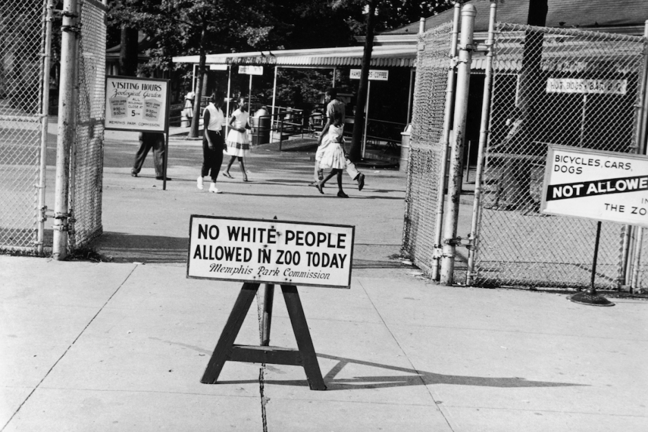 Not allow it to be. Not allowed. только для белых табличка в сша. только для белых. only for white табличка.