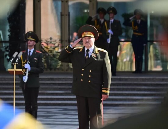 Президент А. Лукашенко в полной боевой.