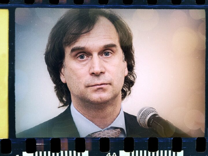 Логотип «ЛИС’С» наверняка помнят все, кто застал весёлые 1990-е годы. Продюсерская компания была основана ещё в Советском Союзе и стала одной из первых в стране. Нетрудно догадаться, что в названии было зашифровано имя отца-основателя фирмы – Сергея Лисовского.
