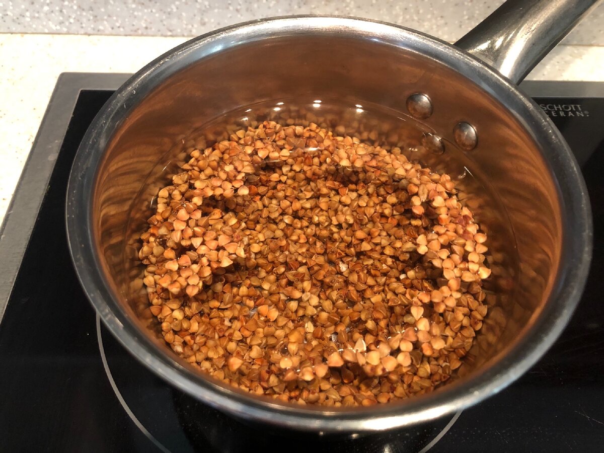 Я готовлю в ковше с толстым дном