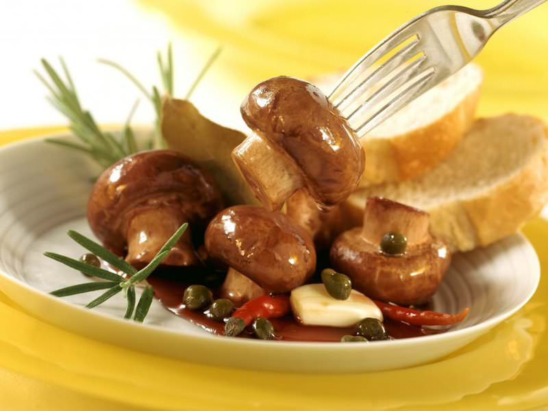 Маслята Мариновка. Маслята маринованные. Маслята солёные. Грибы маслята.