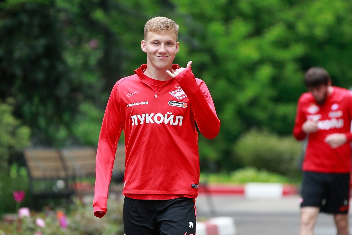 В "Спартаке"закрепился,на очереди сборная...