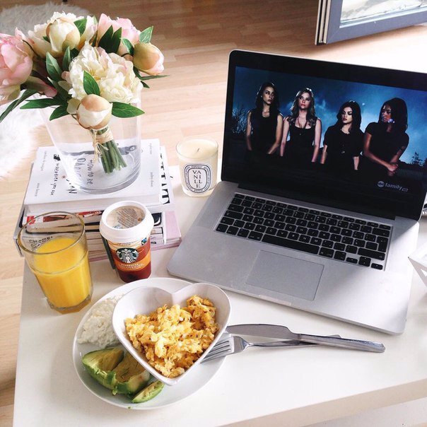 Даже, когда вы хотите посмотреть любимый сериал. Даже, если не досмотрели всего 10 минут вчера вечером...)