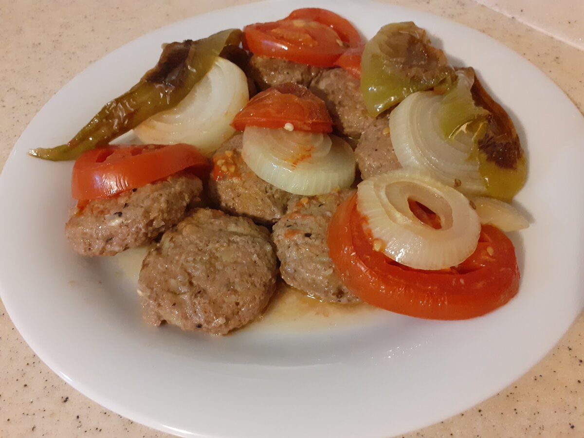 Сочные котлеты в духовке