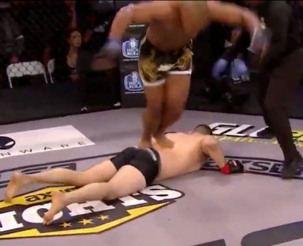 Полнейшее неуважение в бою Ирвис Айала vs Дрю Чатмен