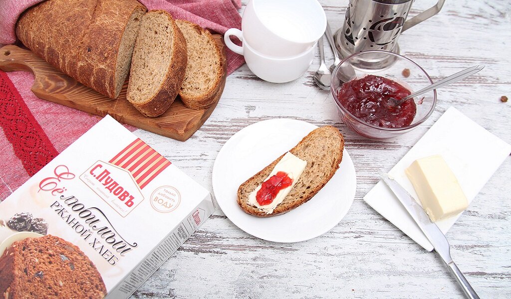 Для канала С.Пудовъ: Хлеб к 8 марта: с изюмом, черносливом и семечками Ее любимый ржаной хлеб (отзыв)