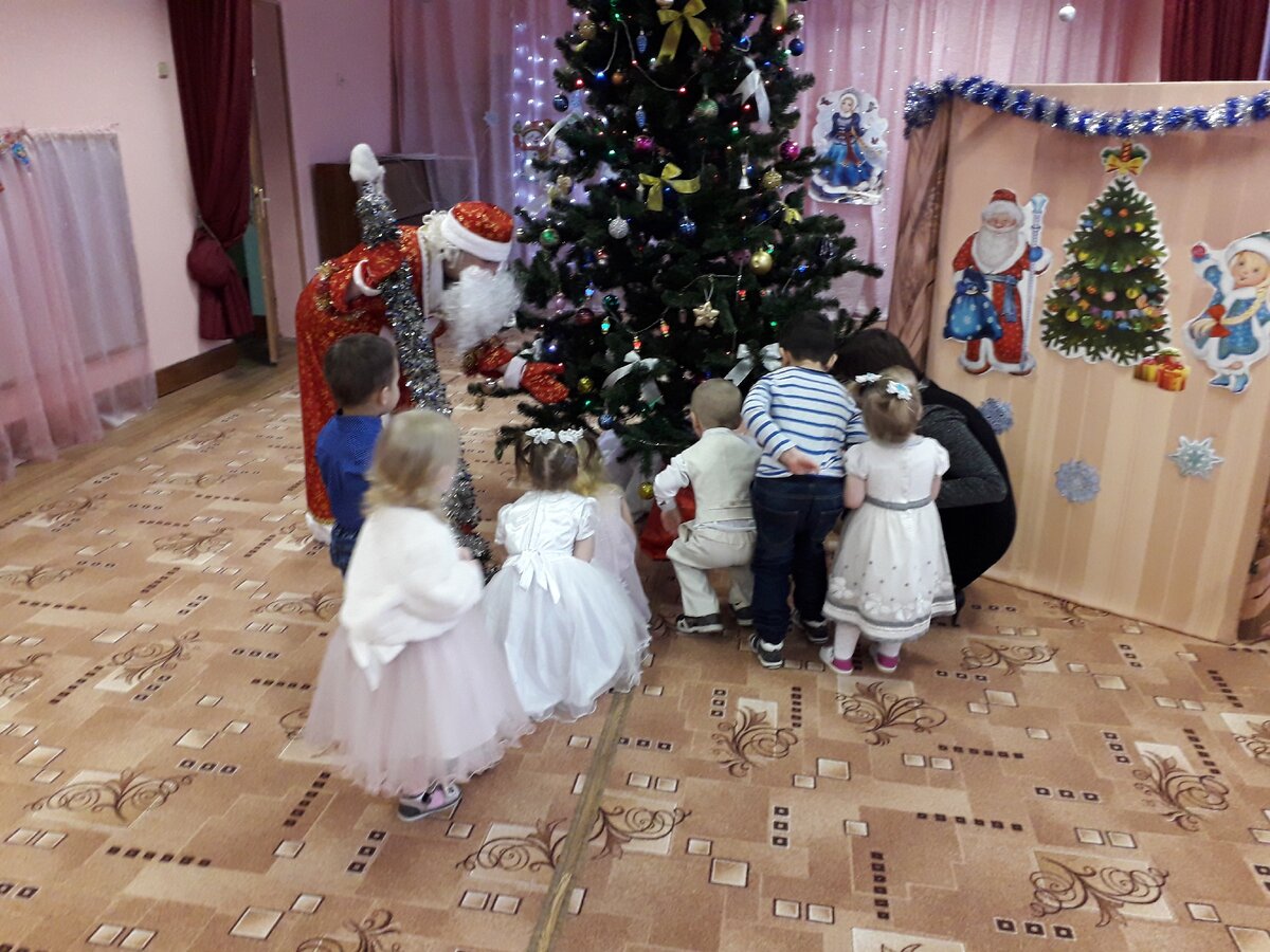 И где наши подарки???