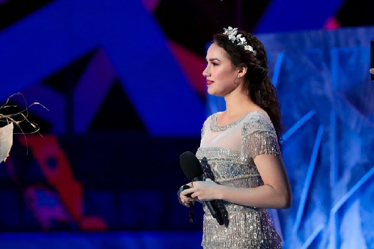 Вице-чемпионка мира 2012 года и Алена Леонова оценила специально для «Плеймейкера» возможное возобновление карьеры олимпийской чемпионки Алины Загитовой.