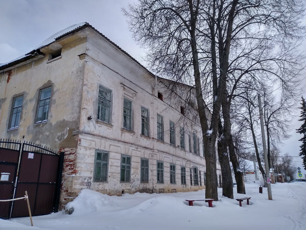 Поехали в город Калязин, чтобы прочувствовать печаль этого города. Но  чувства оказались другими | Путешествия: большие и маленькие | Дзен