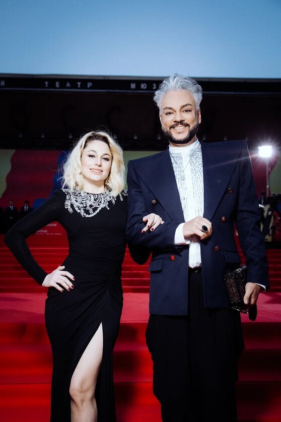 Филипп Киркоров с новой протеже певицей Наталье Гордиенко