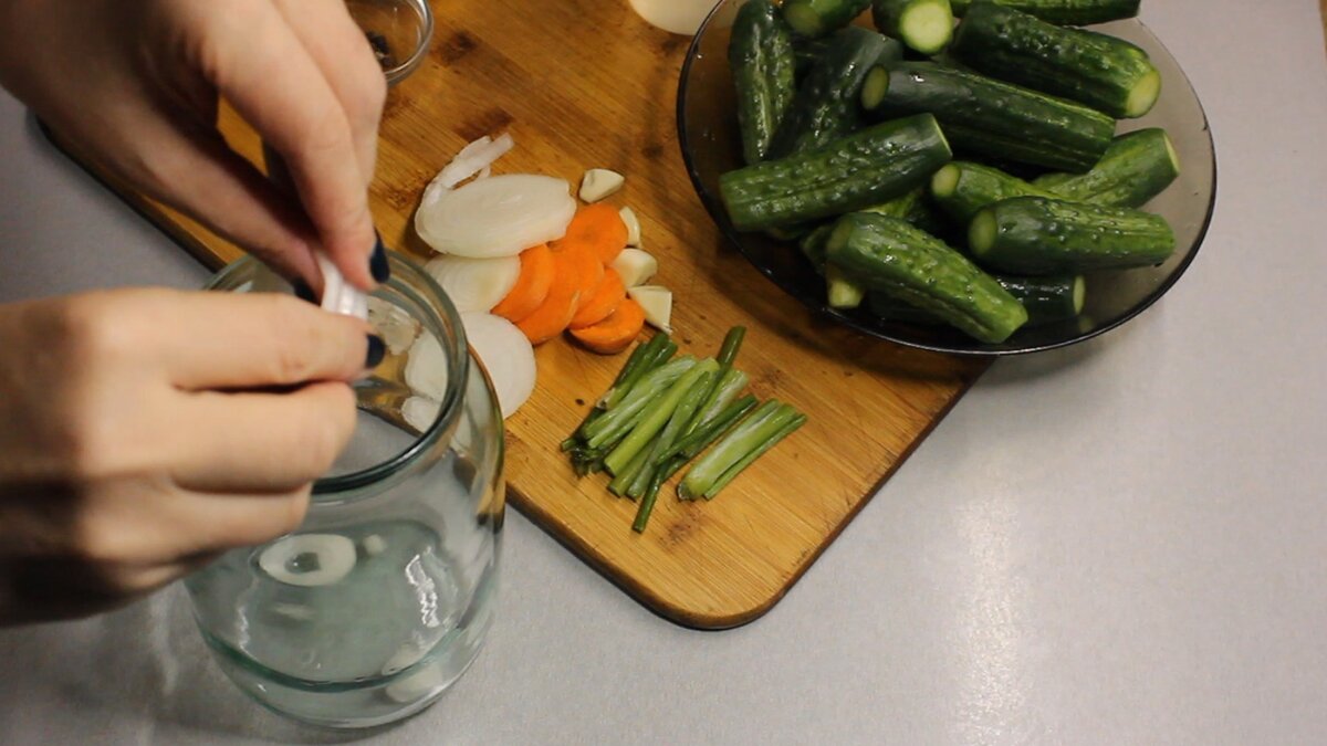 Приготовьте огурчики по- польски на зиму.Вкусные и хрустящие | Готовим и  едим дома | Дзен