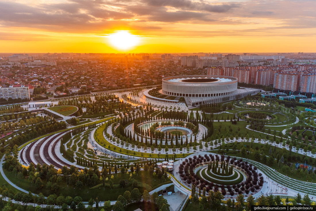 Кто построил парк галицкого в краснодаре. Краснодарский парк Галицкого. Парк Галицкого Краснодар Краснодар. Парка Галицкого в Краснодаре. Парк Галицкого (парк ФК “Краснодар”)