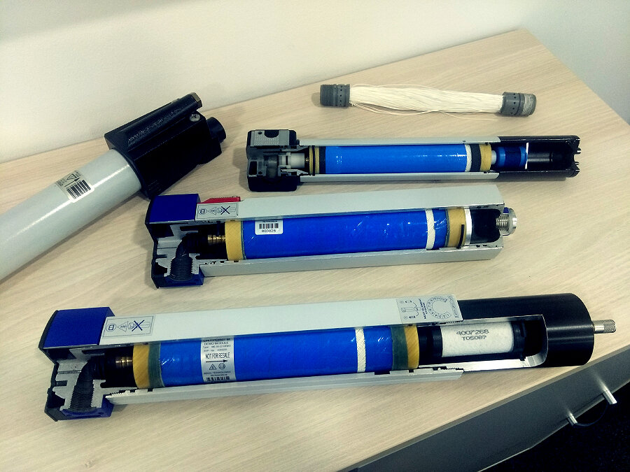 Мембранные осушители DRYPOINT M: демонстрационные экземпляры, позволяющие наглядно "пощупать" и рассмотреть устройство фильтров изнутри