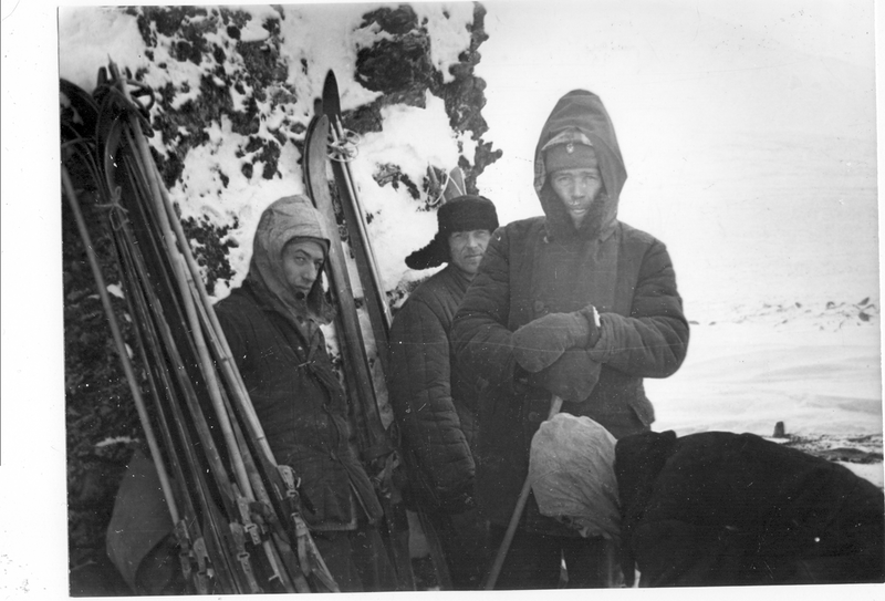 У останца. Фото из открытого доступа.