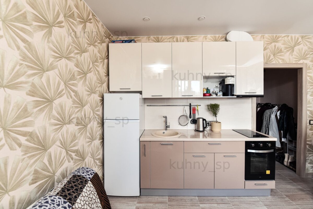 Один из наших последних проектов - листай галерею, чтобы посмотреть кухню в деталях