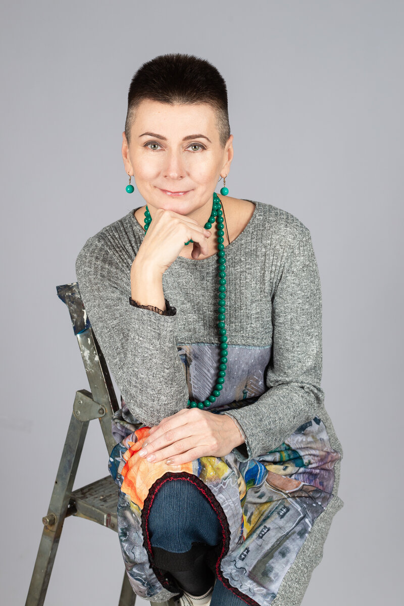 Специально для этой публикации. Фото и стиль: Ангела Толстова (Пушба) В образе Рассказчика - Наталя Шумак