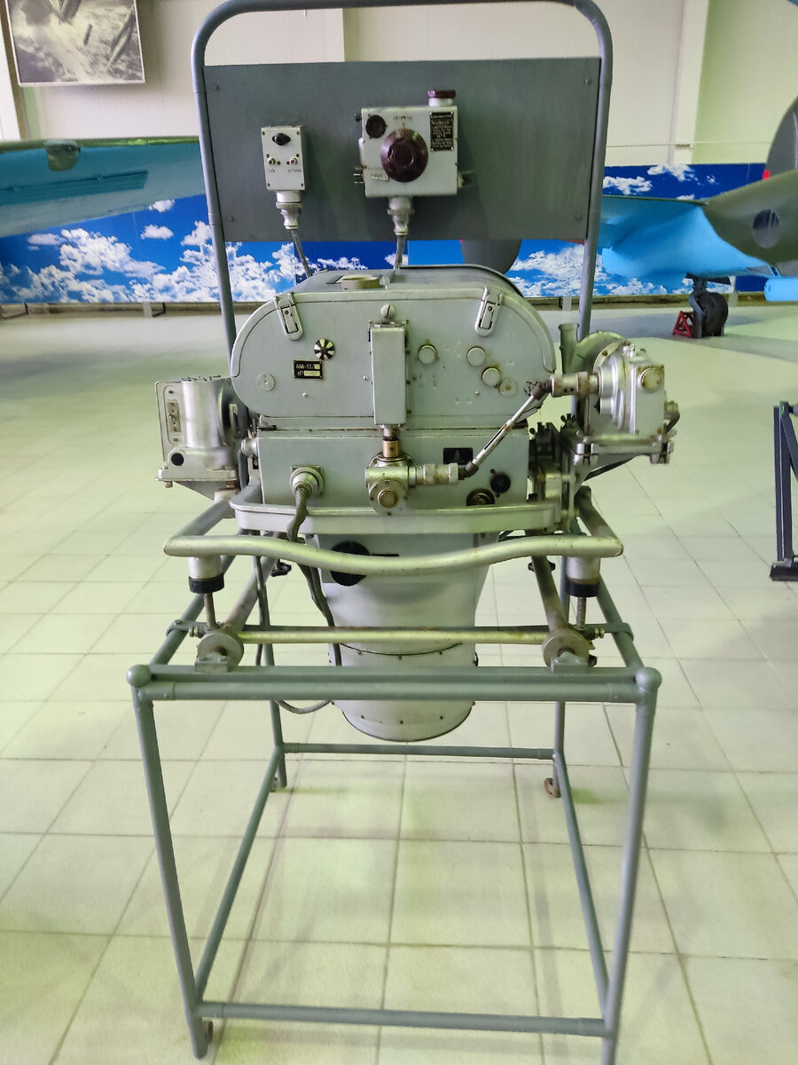 Аэрофотоаппарат АФА-33/75 в Центральном музее ВВС.