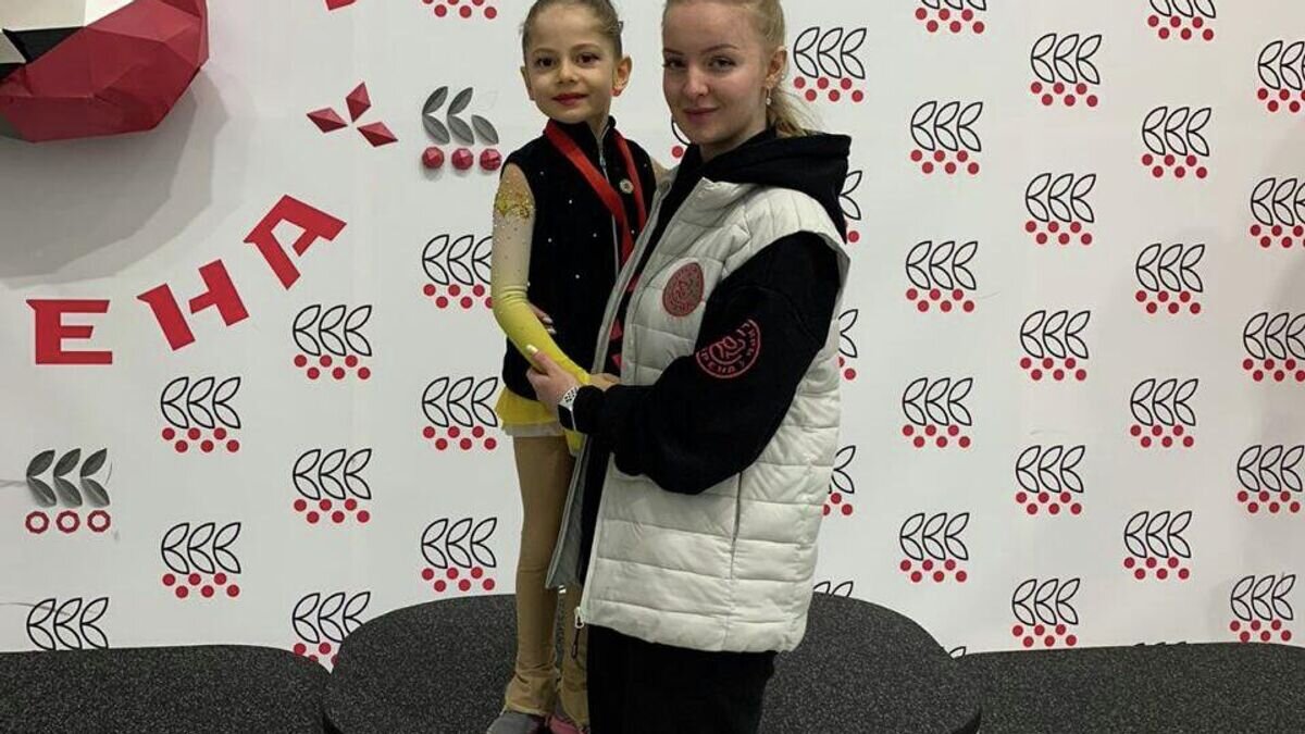    Алсу Каюмова с учениками© Личный архив Алсу Каюмовой