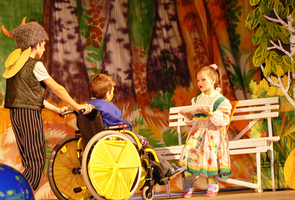 Сказкотерапия обучение. Театр для детей с ОВЗ. Театр инвалидов. Дети с ограниченными возможностями. Творчество детей инвалидов.