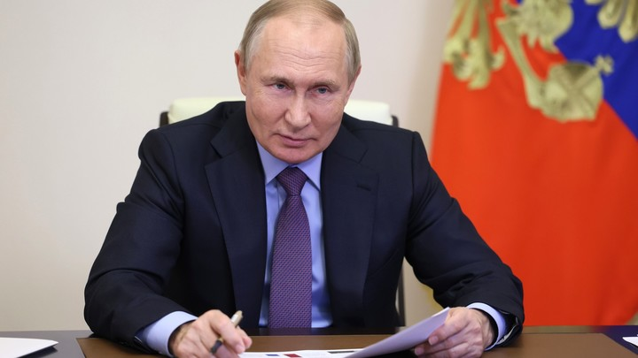 KREMLIN POOL/VIA GLOBAL LOOK PRESS 