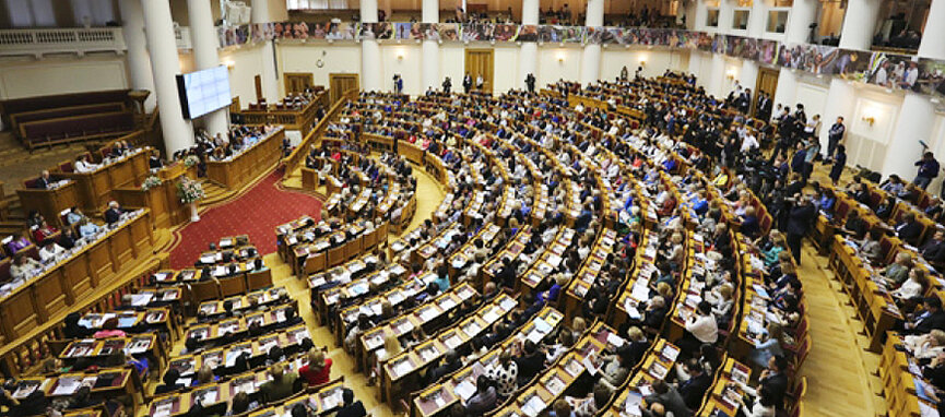 
«Нужен интернет-портал, – решение рождается сразу. – Там все могли бы рассказать о своей деятельности и узнать о работе других организаций!»