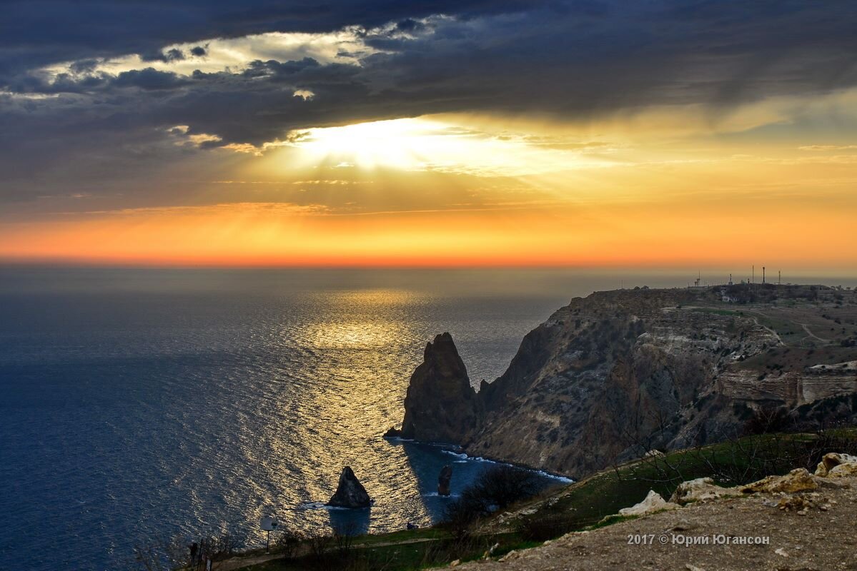 Ik crimea. Мыс Фиолент в Крыму. Крымский полуостров мыс Фиолент. Мыс Фиолент Севастополь закат. Мыс Фиолент рассвет.