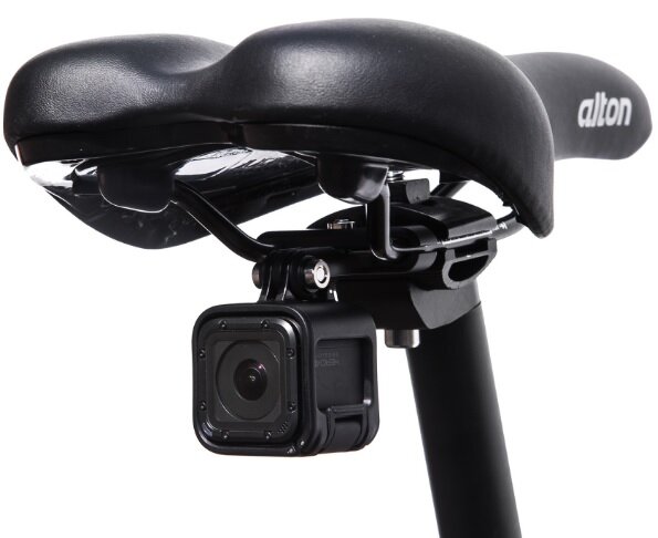 GoPro Pro Seat Rail MountКрепление на седло велосипеда для камер GoPro Seat Rail Mount — позволяет полностью спрятать камеру, при этом не препятствуя процессу съемки. Вы сможете в дальнейшем посмотреть все, что происходило за вашей спиной! Модель отлично подойдет для вело- и мотогонщиков, позволит использовать экшн-камеру в роли видеорегистратора и заснять процесс победы в деталях.
