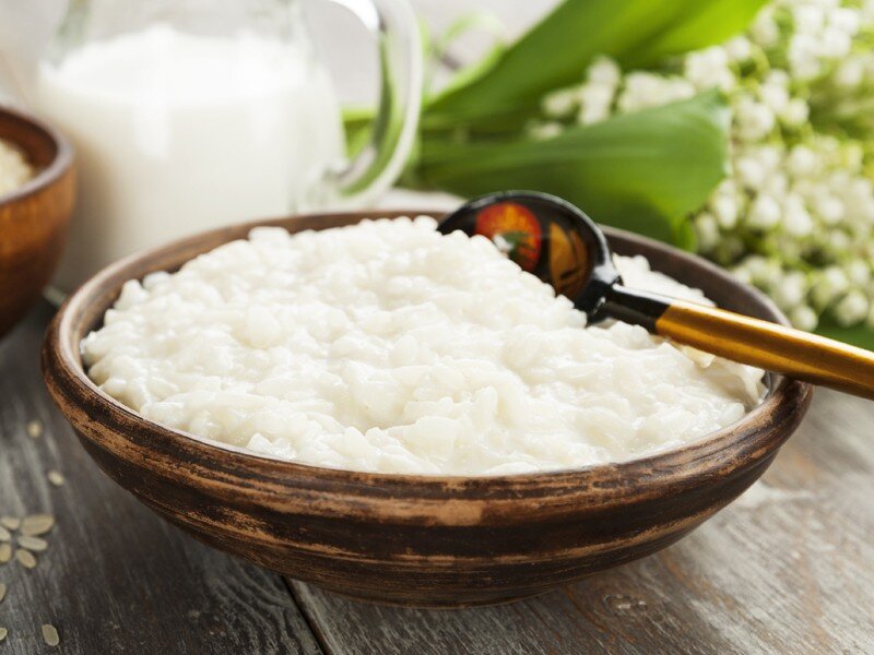 сообщение о каше. польза каши. согласно древних медицинских трактатов рисовая каша укрепляет. рассказ про рисовую кашу. ферментированный белый рис.